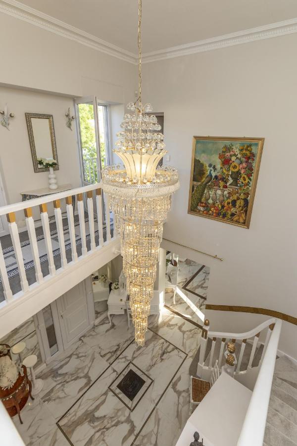 Domaine La Corniche Bed & Breakfast Bayon Bagian luar foto